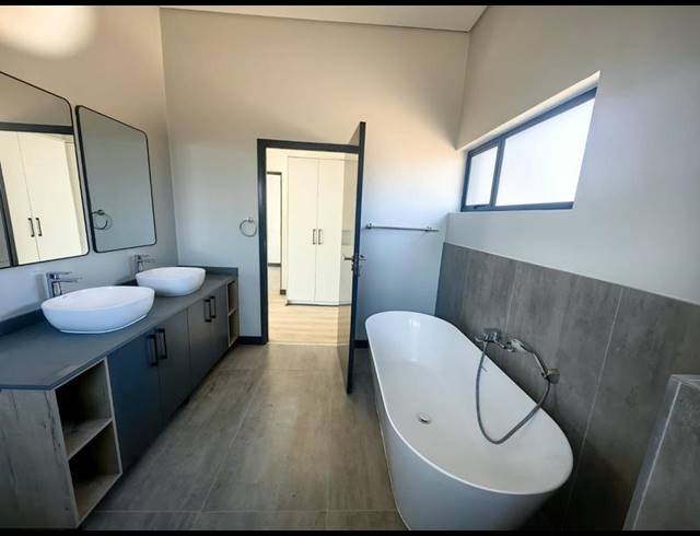 3 BEDROOM HOUSE FOR SALE IN FOUNTAINBROOK ESTATE